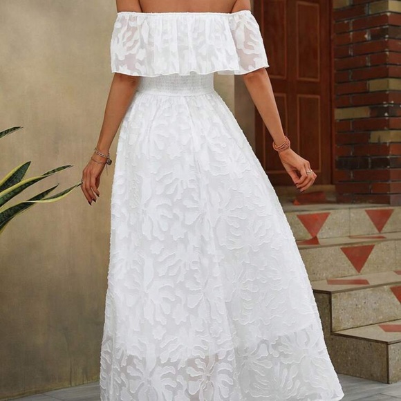 SHEIN Strapless White Lace Dress - Picture 3 of 4